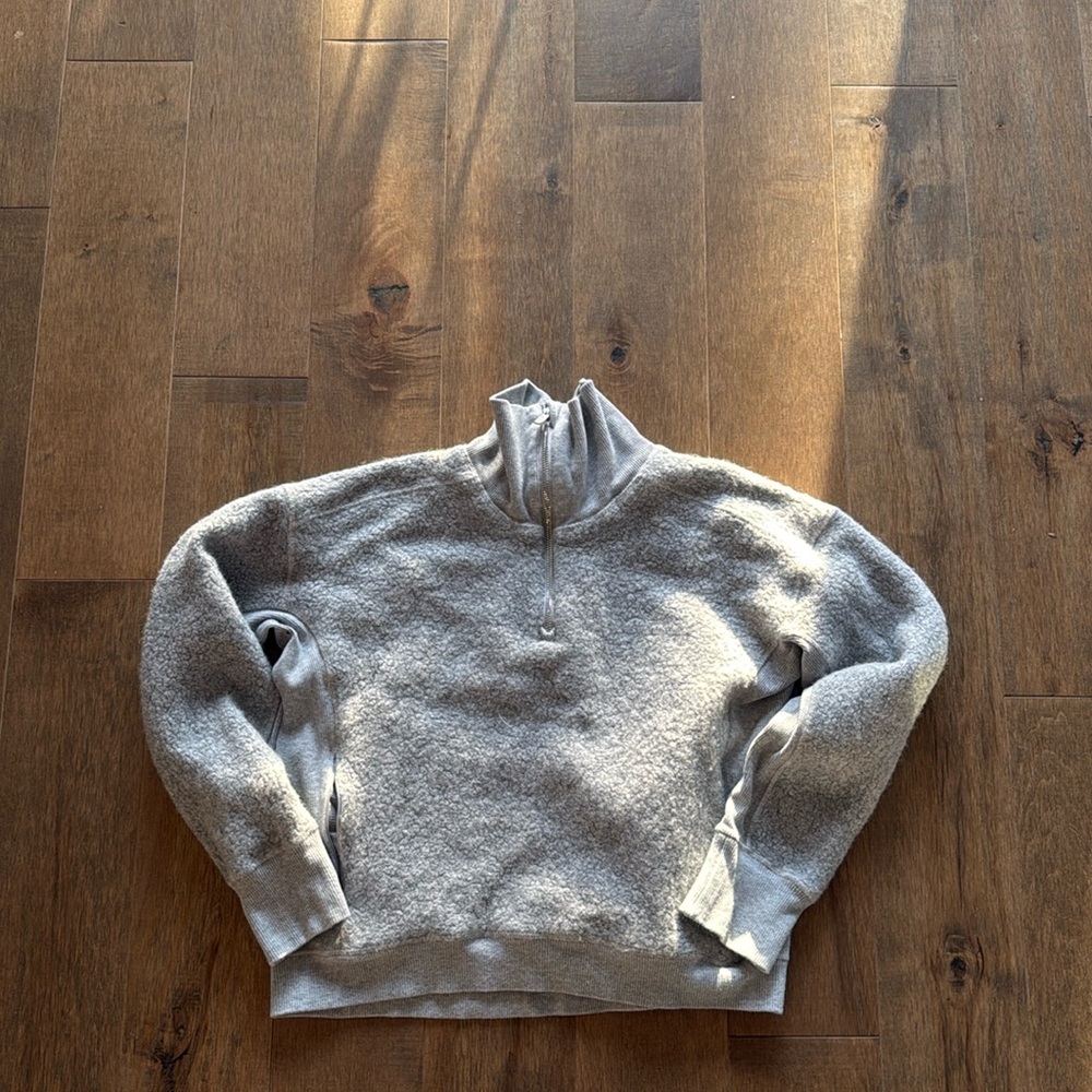 Gray Lulu Lemon quarter zip pullover